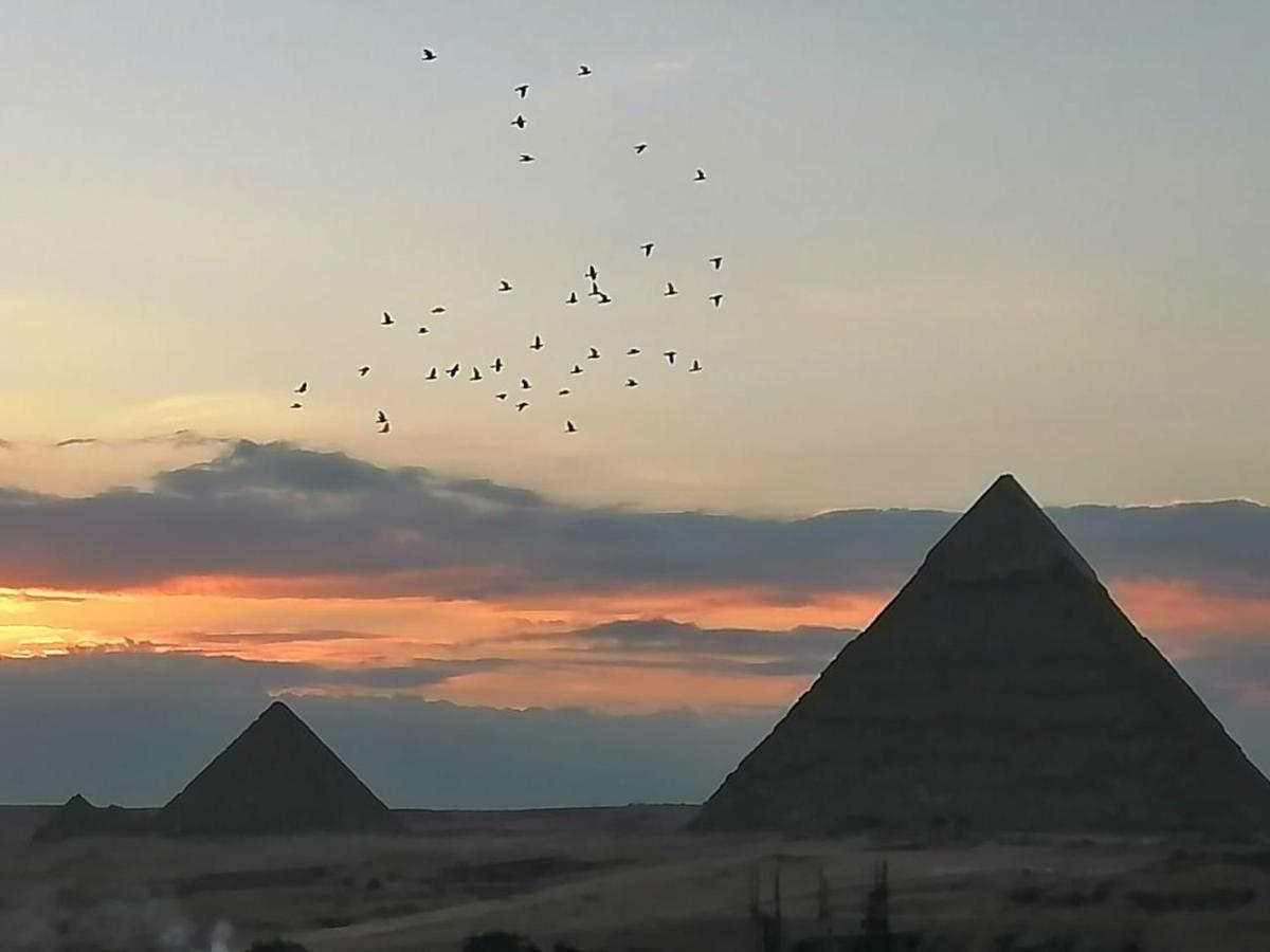 Draz Pyramids View Bed & Breakfast Kafrat al Jabal Exterior photo